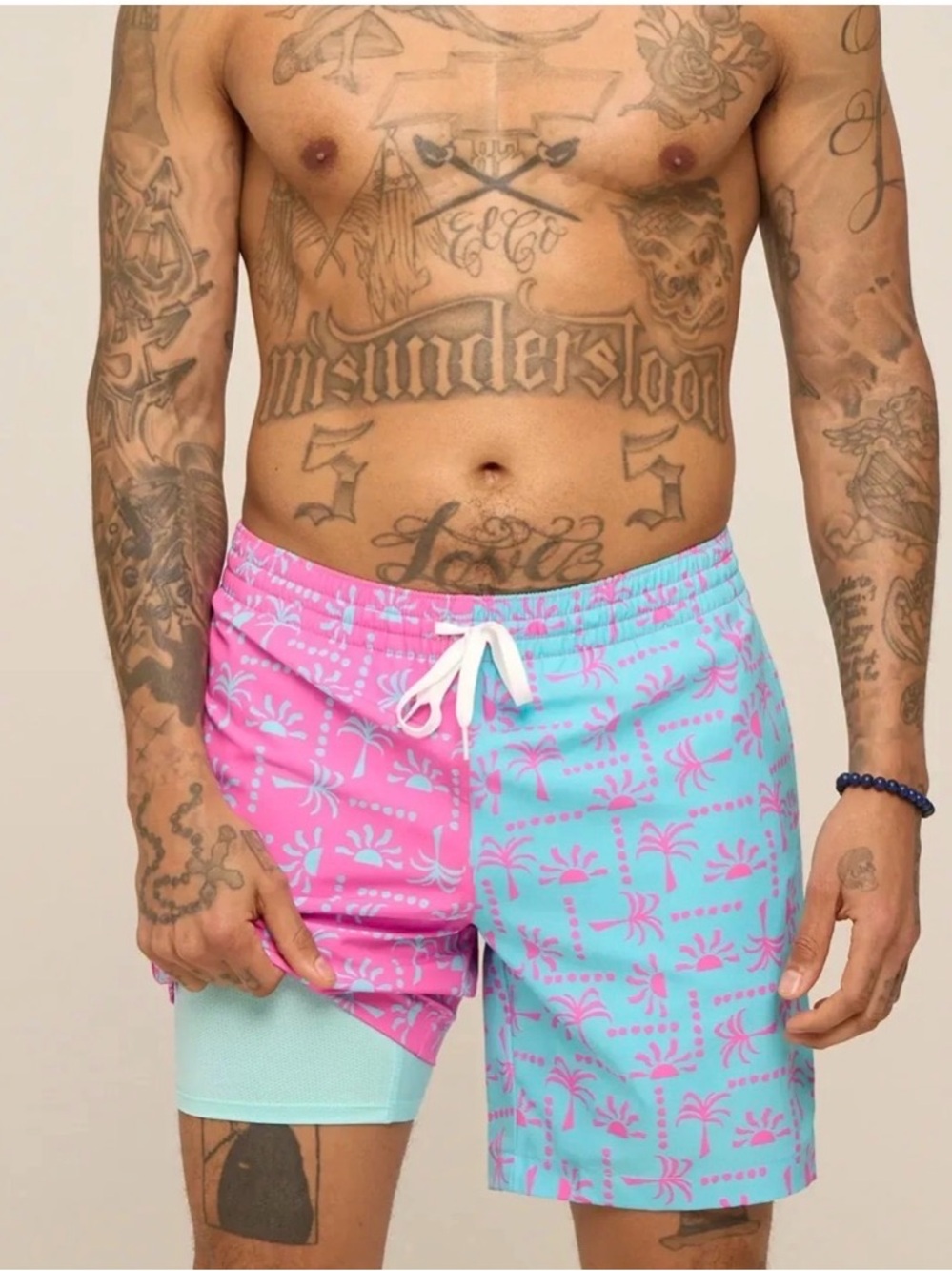 Chubbies Pacific Grids 5.5” Classic Lined Swim Trunk Pink XS NWT